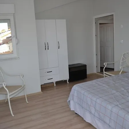 Pommegranade Apartment Side